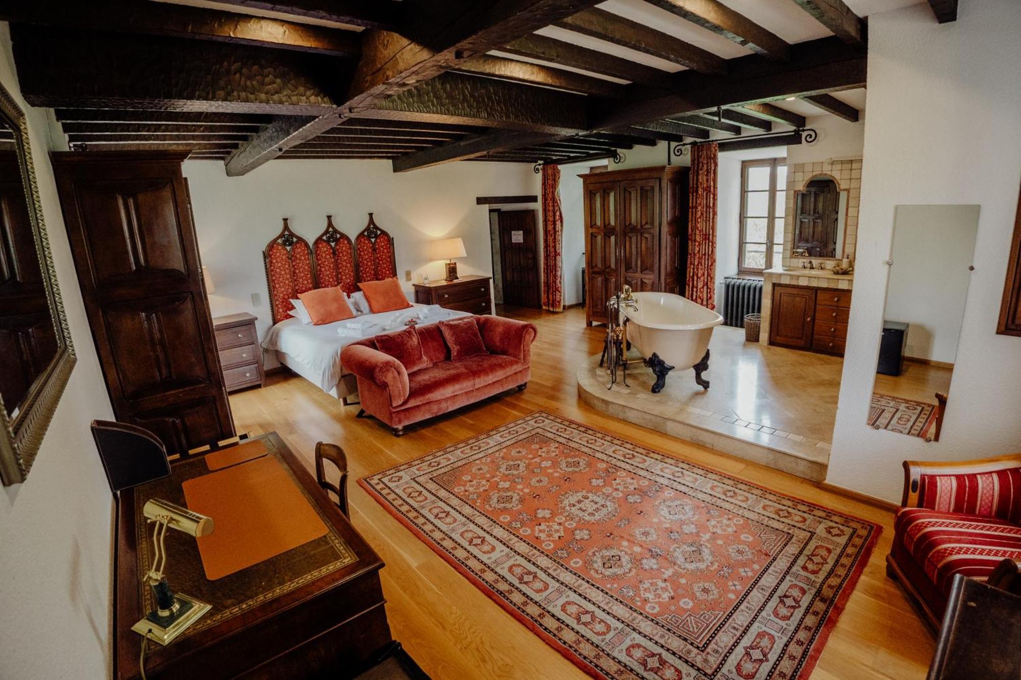 Chateau De Tournou Ferienhaus
